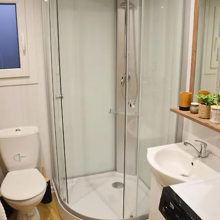 Romantic Tiny House In Oravske Zatisie شاليه